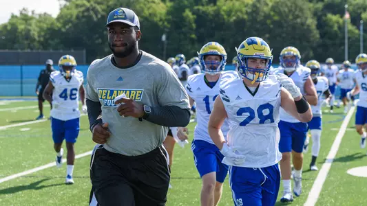Delaware Outside Linebackers Coach Clint Sintim Brings Super Bowl Experience To Blue Hens