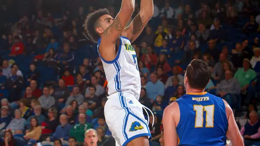 Blue Hens Drop 64-59 Home CAA Decision To Hofstra