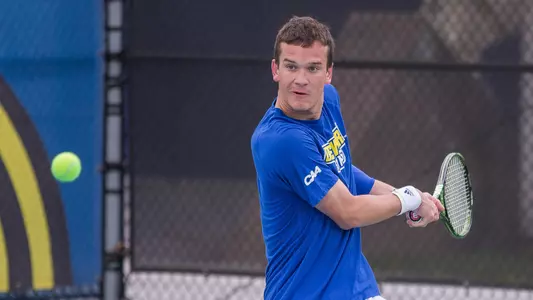 Dominick Perez vs Hofstra