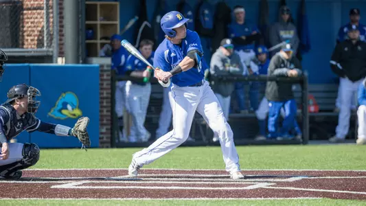 Late Rally Pushes Hofstra Past Delaware