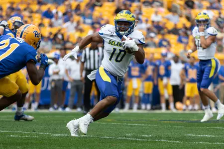 Andre Robinson break tackle