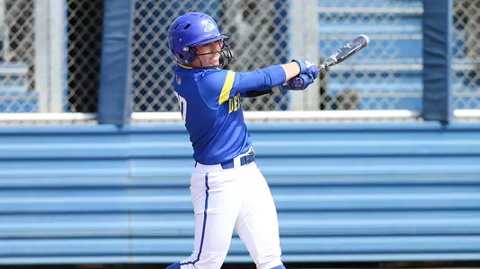 soft19-mendoza-hofstra