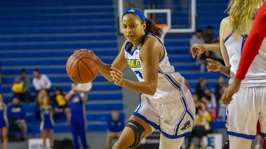 Samone DeFreese vs Delaware State