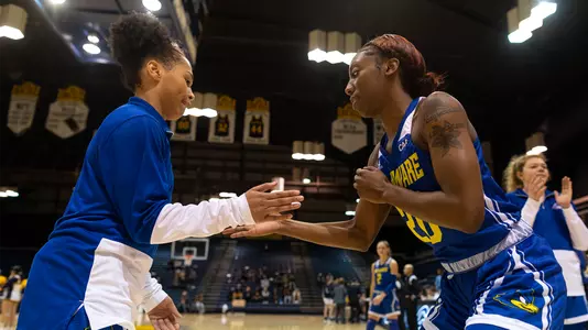 Paris McBride, Jasmine Dickey