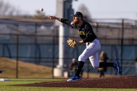 Greenly pitching