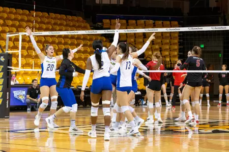 2021 CAA VB Photo