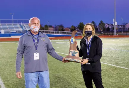 Marnie Giunta_TF XC Alum Trophy