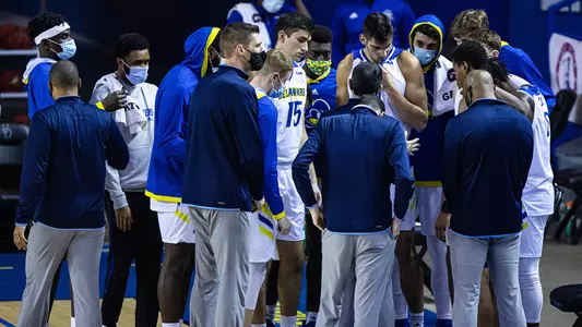 mbb-huddle