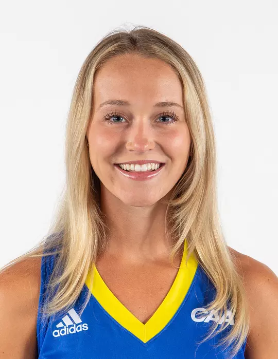 Sarah Iannuzzi head shot