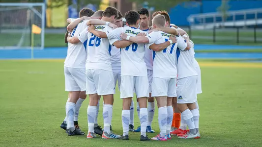 msoccer21-huddle-monmouth
