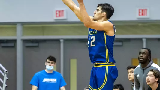 mbb22-painter-hofstra