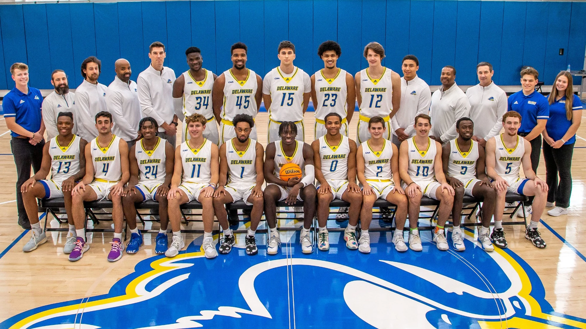 2022-23 Men's Basketball Team Photo
