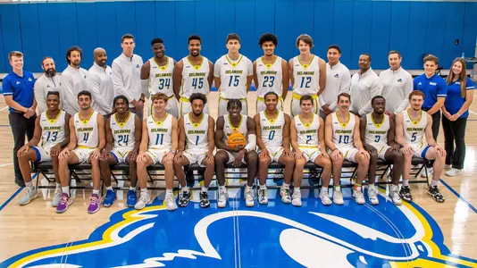 2022-23 Men's Basketball Team Photo