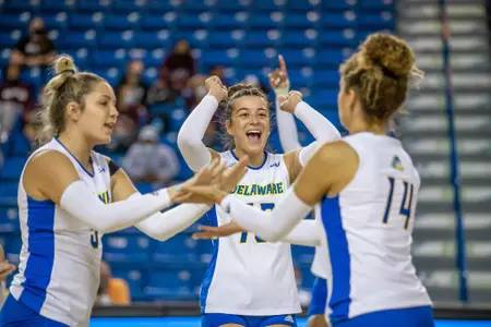 Volleyball Huddle 2021