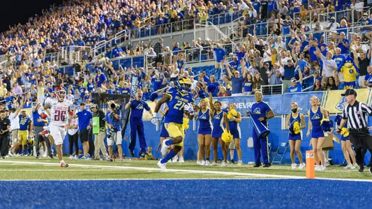 Yarns vs. Delaware State