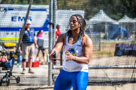 Myrissa McFolling-Young at Raleigh Relays
