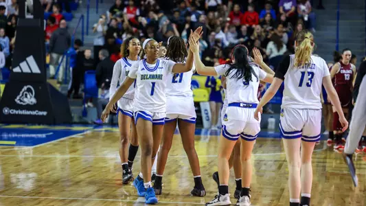 2024-25 WBB Celebration High Fives
