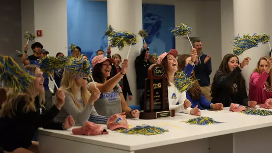 Women's Golf Selection Show