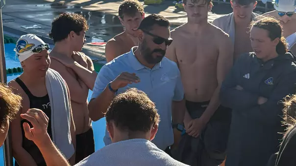 Pablo Marmolejo Addresses Team at FGCU