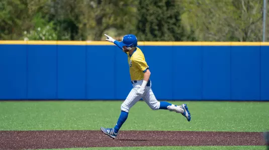Base series win Hofstra