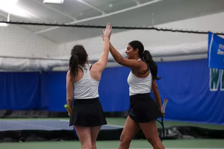 Amelia Gorman, Navya Vadlamudi