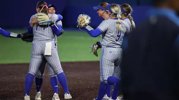 Claire Woods Katie Scheivert