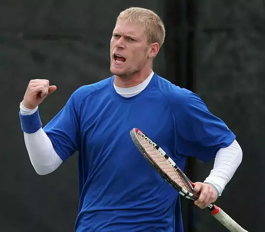 Luke Shields vs. Fresno State 04