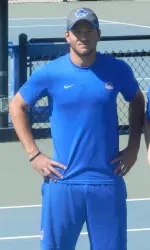 Thomas Tenreiro.