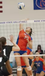 Reardon had six kills and team-high five blocks.