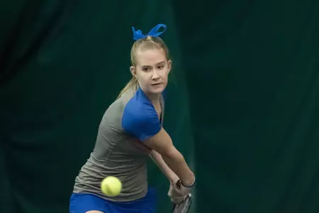 Teal Vosburgh recorded the first singles win