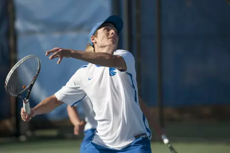 McClain won his 11th consecutive match in win against the Gauchos.