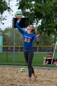 Aly Duffin and Maddy O'Donnell won two matches Saturday.