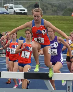 Marisa Howard ran the second-fastest time of her career, 9:51.05