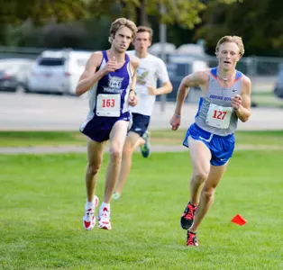 David Elliott placed ninth in the 8K race.