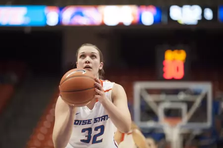 Miquelle Askew scored a school-record 39 points.