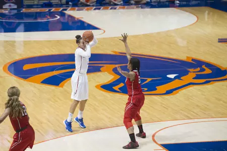 Shalen Shaw recorded her ninth double-double in the loss.