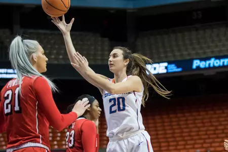 Marta Hermida, Women's basketball V UNLV, Kristen McPeek Phot