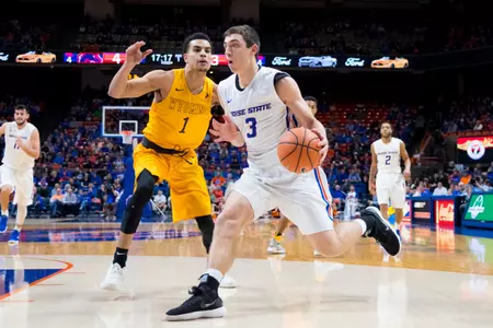 Men's Basketball vs Woming, Spring, Senior Night, Jessica Vargas Photo Justinian Jessup (3