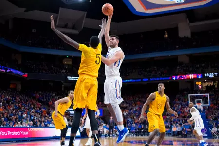 Men's Basketball vs Woming, Spring, Senior Night, Jessica Vargas Photo