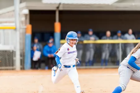Softball VS San Jose, Aaron Bacus Photo