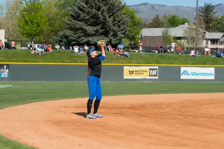 Softball vs Fresno State, Spring, Jessica Vargas Photo