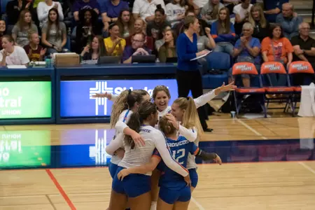 Boise State Volleyball vs. University of Washington, Brooke Sutton Photo