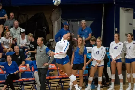 Boise State Volleyball vs. University of Washington, Brooke Sutton Photo