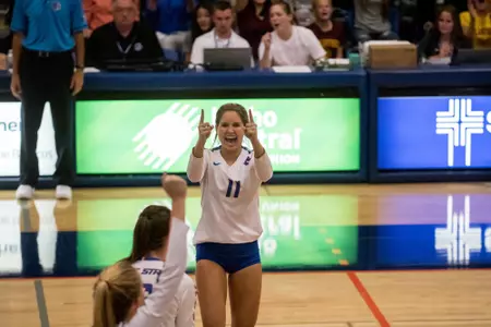 Boise State Volleyball vs. University of Washington, Brooke Sutton Photo