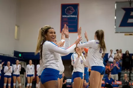 Boise State Volleyball vs. University of Washington, Brooke Sutton Photo