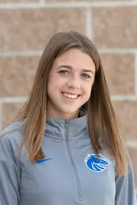 2019-20 Headshot of Isabeau Lanearts