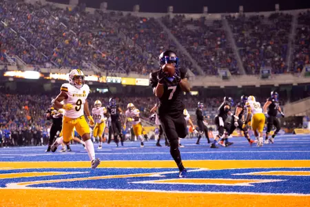 Boise State Football vs. Wyoming, John Kelly photo.