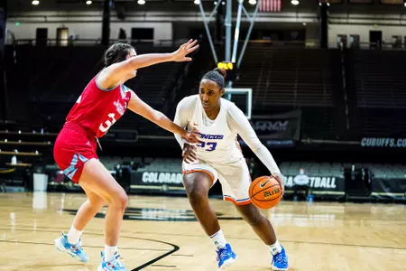 Elodie Lalotte 2021-22 Action vs Louisiana Tech