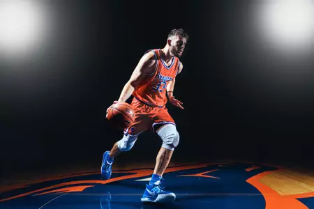 Armus, Mladen 2021-22 Studio Shots