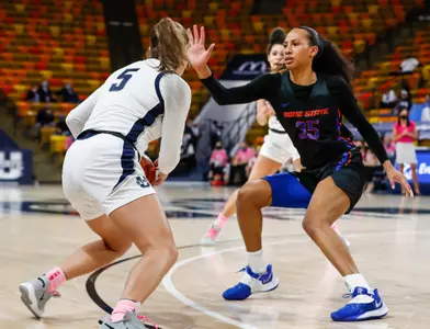 Alexis Mark 2020-21 at Utah State